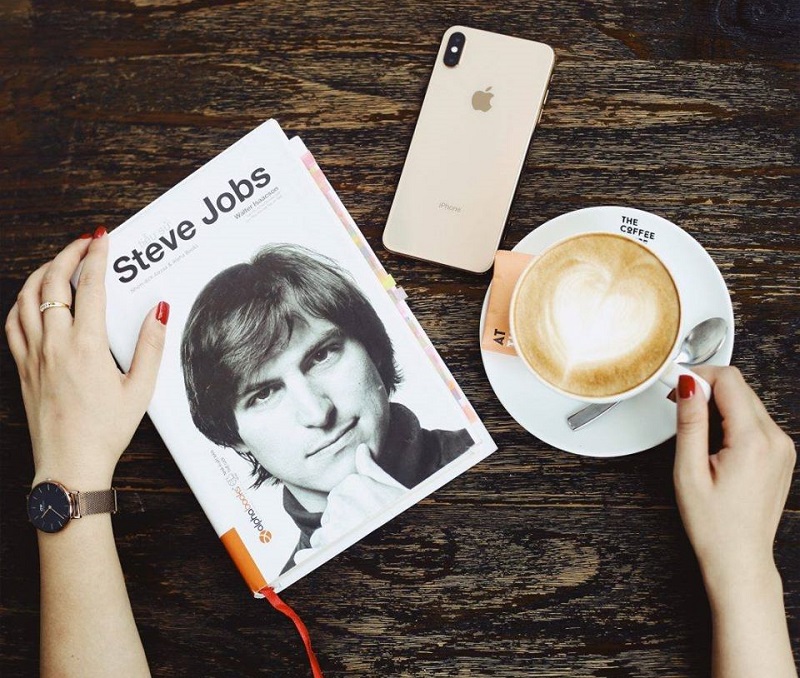 Review sách Tiểu Sử Steve Jobs