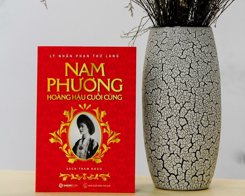 Review sách Nam Phương - Hoàng Hậu Cuối Cùng