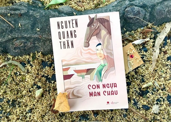 Review sách Con Ngựa Mãn Châu