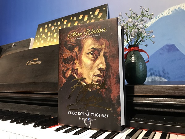 Review sách Fryderyk Chopin: Cuộc Đời Và Thời Đại