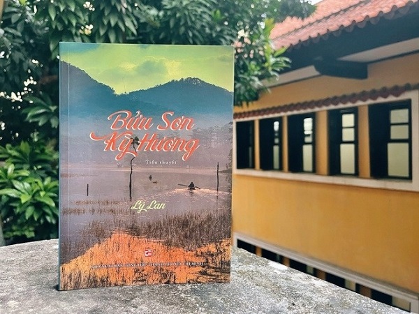 Review sách Bửu Sơn Kỳ Hương